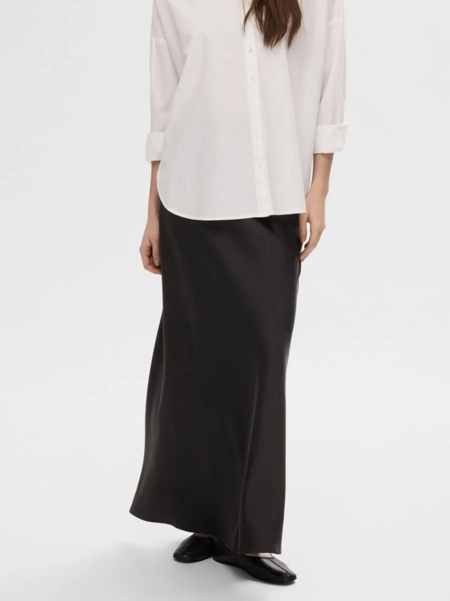 satin_maxikjol_1-2.webp SELECTED SATIN MAXIKJOL Black Sale