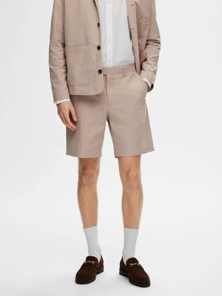 seersucker_shorts_0-3.webp SELECTED SEERSUCKER SHORTS Beige Fashion