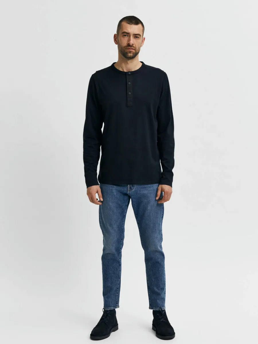 slim_avsmalnande_jeans_2.webp SELECTED 172 SLIM AVSMALNANDE JEANS Blue Hot