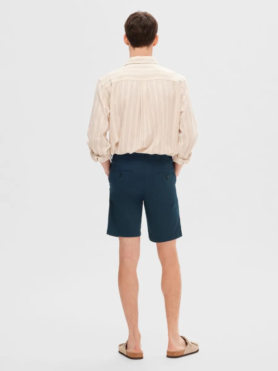 slim_fit_chinoshorts_1-1.webp SELECTED SLIM FIT CHINOSHORTS Blue Best