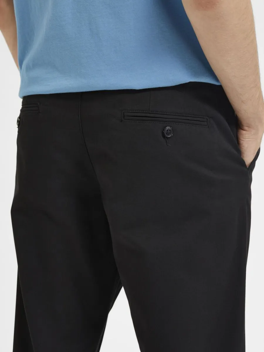 slim_fit_flex_chinos_5-5.webp SELECTED 175 SLIM FIT FLEX CHINOS Black Clearance