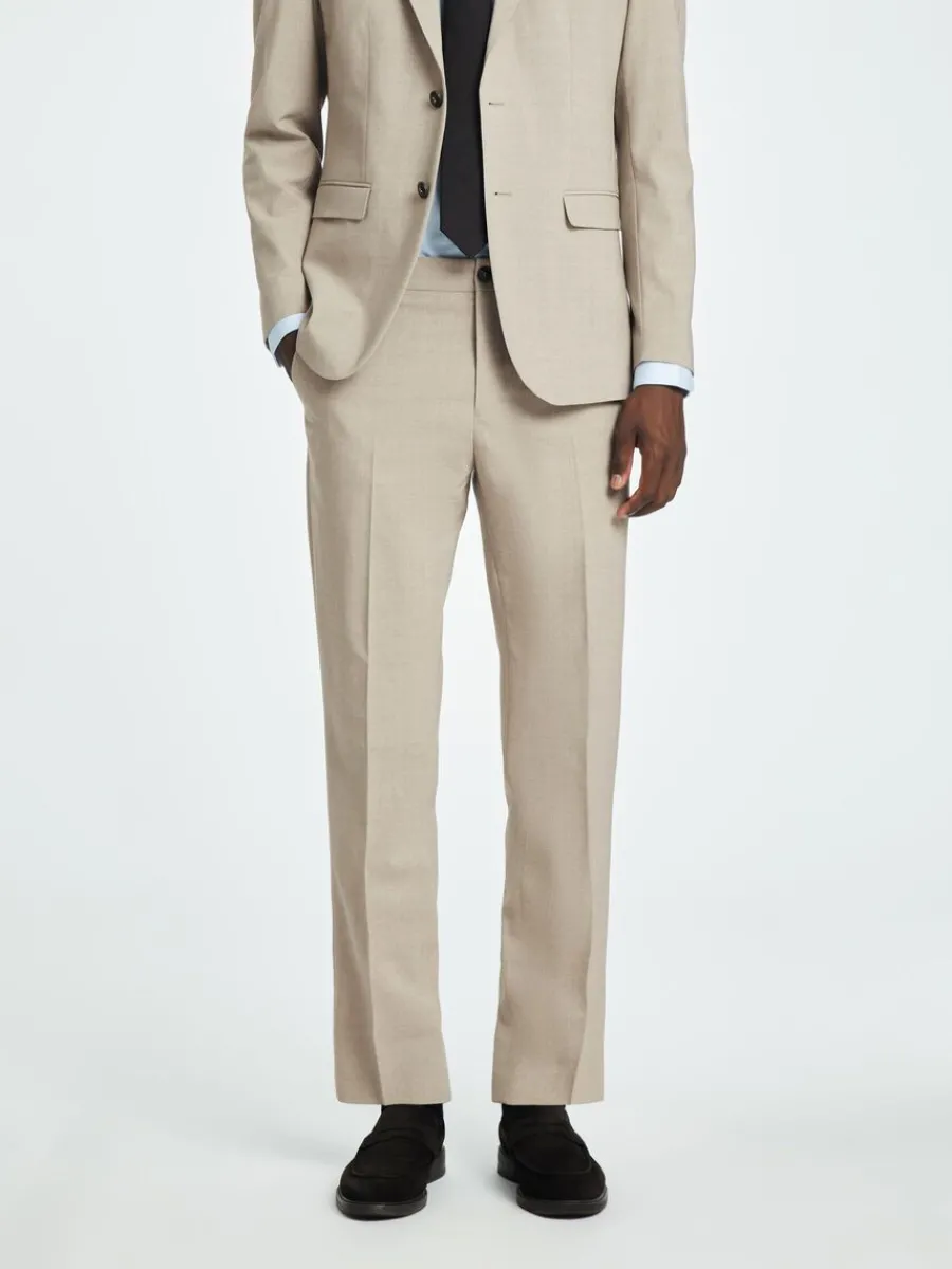 slim_fit_kostymbyxor_0-4.webp SELECTED SLIM FIT KOSTYMBYXOR Beige Hot