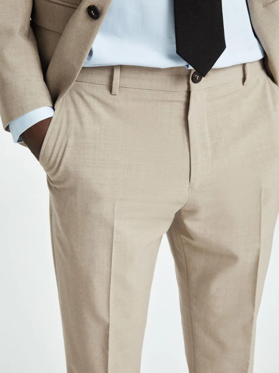 slim_fit_kostymbyxor_5-3.webp SELECTED SLIM FIT KOSTYMBYXOR Beige Hot