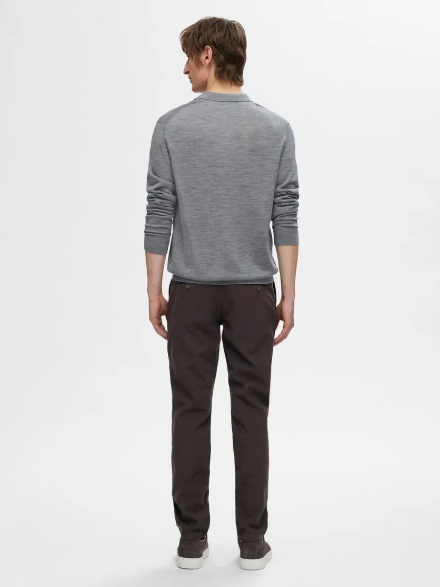 slim_fit_strukturerad_ch_1.webp SELECTED 175 SLIM FIT STRUKTURERAD CHINOS Brown Store