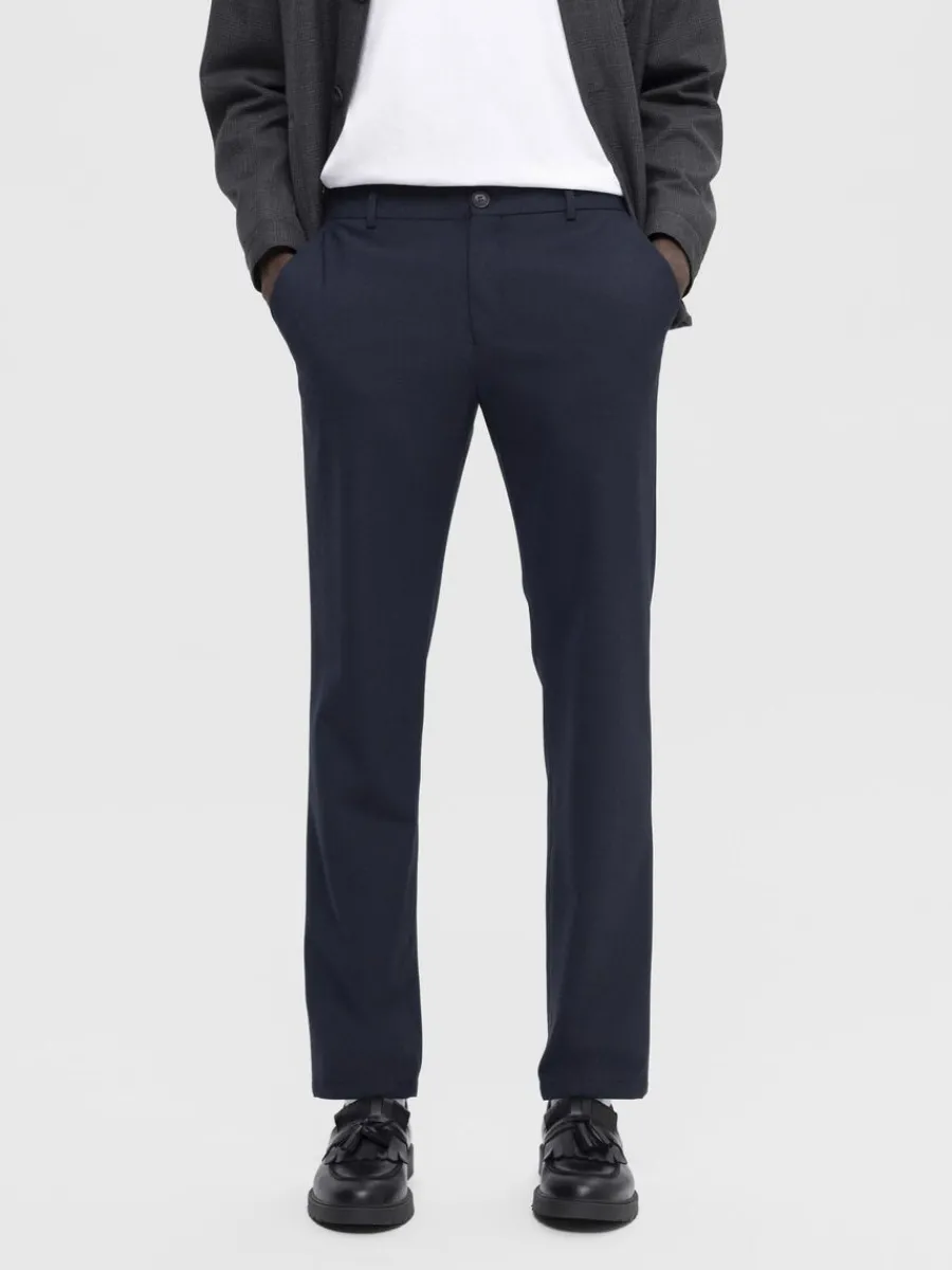 slimfit_byxor_0-2.webp SELECTED 175 SLIM-FIT BYXOR Blue Best