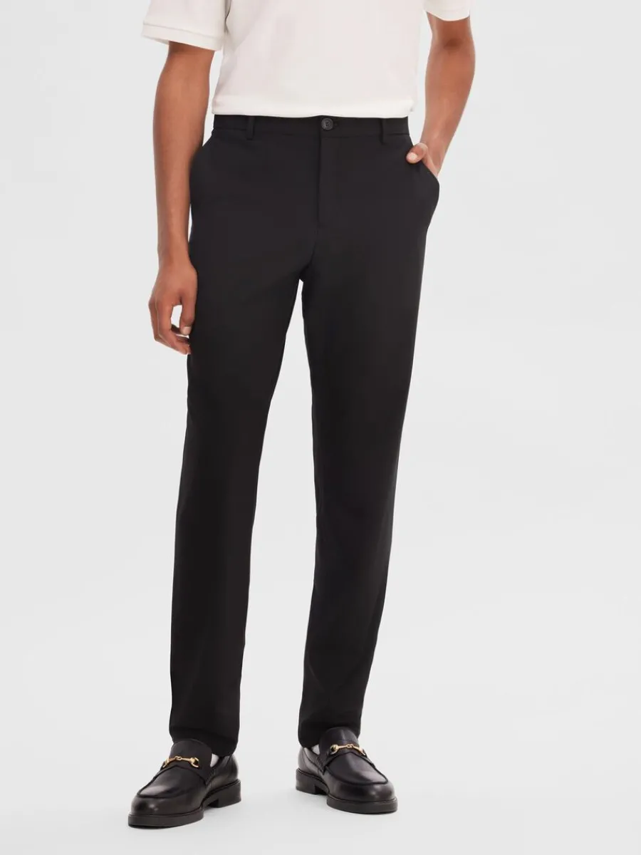 slimfit_byxor_0.webp SELECTED 175 SLIM-FIT BYXOR Black Hot