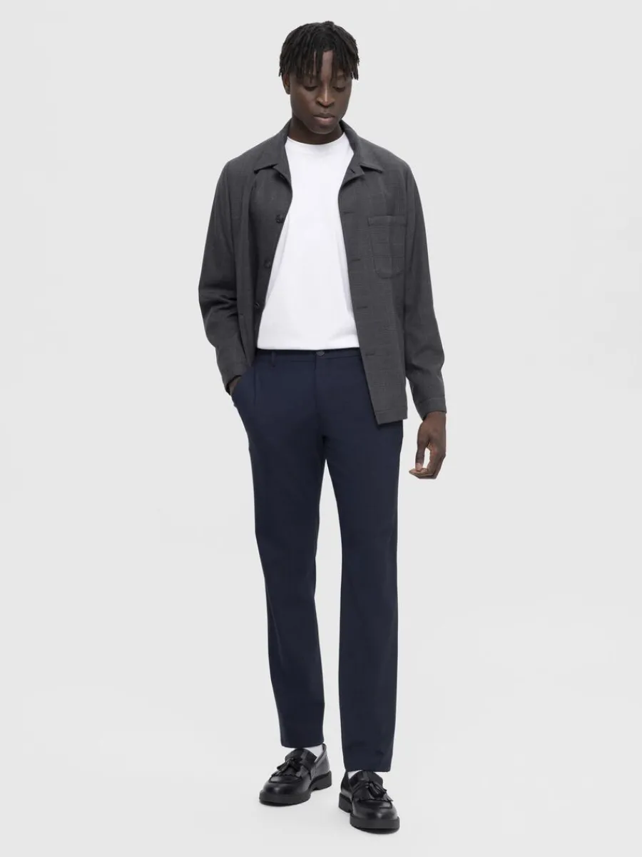 slimfit_byxor_1-2.webp SELECTED 175 SLIM-FIT BYXOR Blue Best