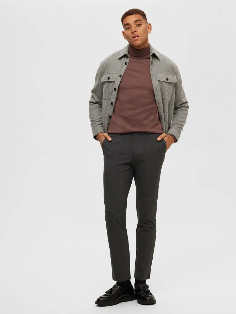 slimfit_byxor_2-7.webp SELECTED 175 SLIM-FIT BYXOR Grey New