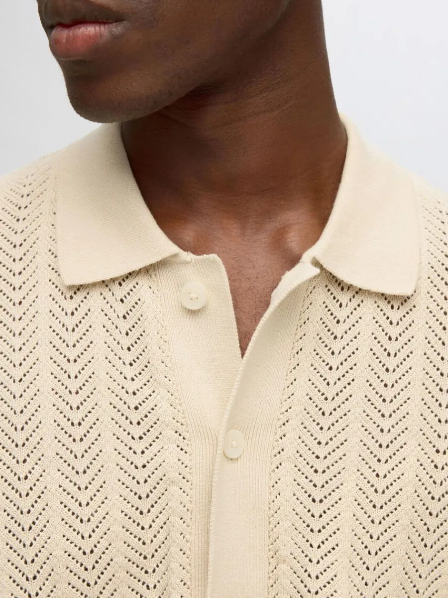 stickad_kortrmad_skjorta_4.webp SELECTED STICKAD KORTÄRMAD SKJORTA Beige Outlet