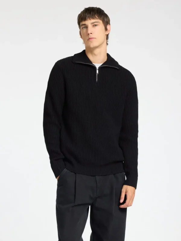 SELECTED STICKAD TRÖJA MED HALVLÅNGT BLIXTLÅS Black Shop