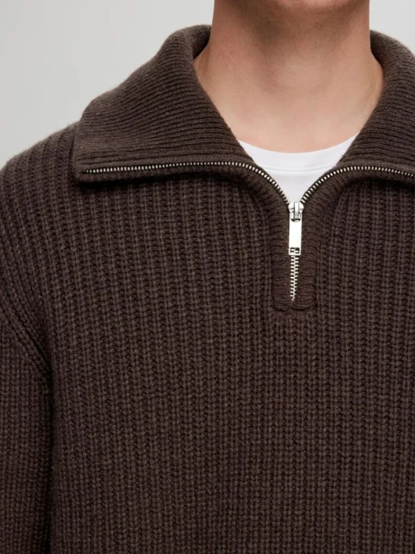 SELECTED STICKAD TRÖJA MED HALVLÅNGT BLIXTLÅS Brown Fashion