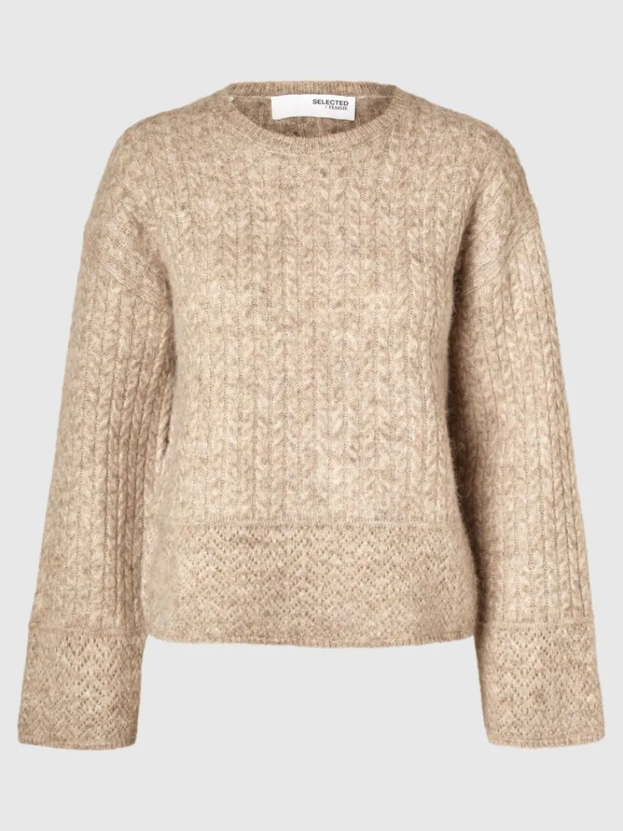 strukturerad_stickad_trja_5.webp SELECTED STRUKTURERAD STICKAD TRÖJA Beige Hot