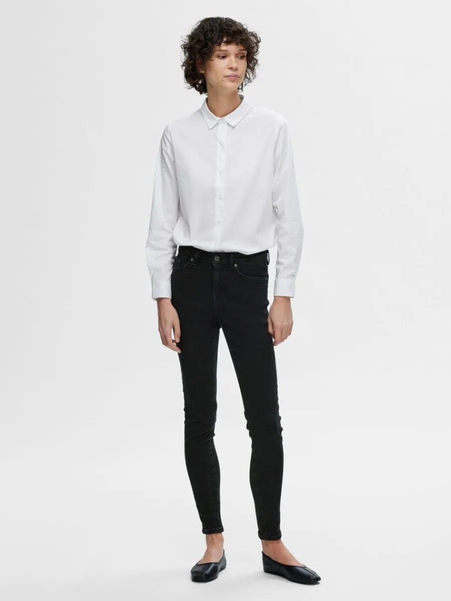 svarta_skinny_fitjeans_1.webp SELECTED SVARTA SKINNY FIT-JEANS Black Shop