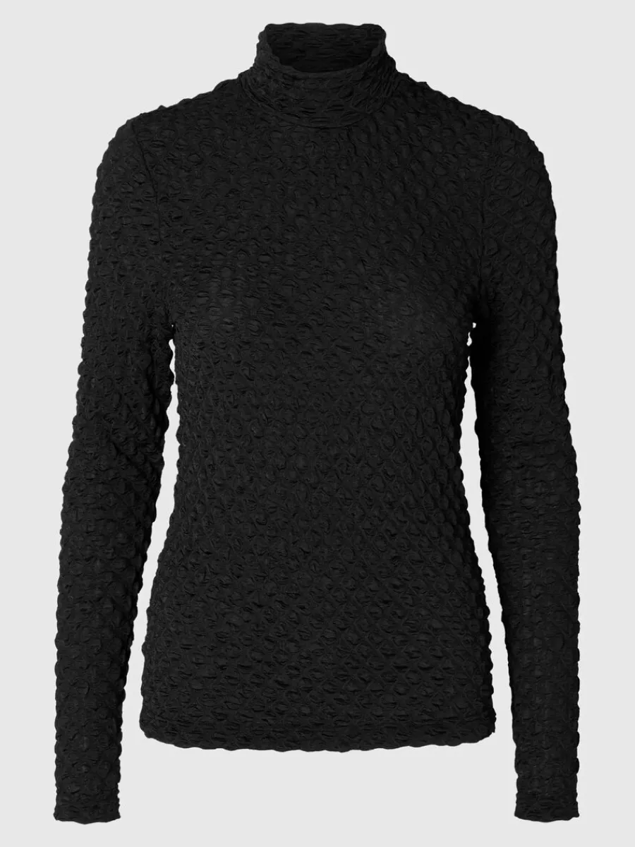 texturerad_lngrmad_topp_4.webp SELECTED TEXTURERAD LÅNGÄRMAD TOPP Black New