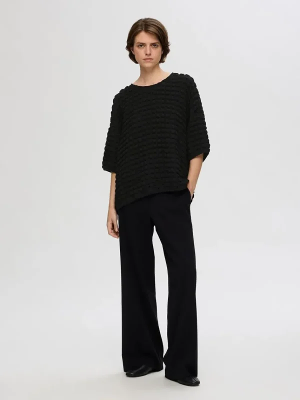 SELECTED TEXTURERAD TOPP MED 3/4-ÄRMAR Black Outlet