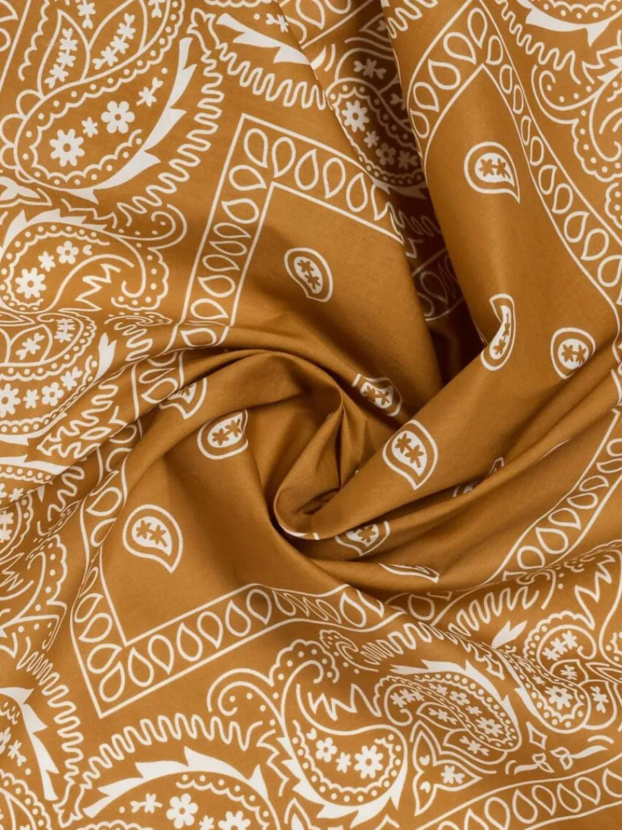 tryckta_halsduk_1-6.webp SELECTED TRYCKTA HALSDUK Orange Hot