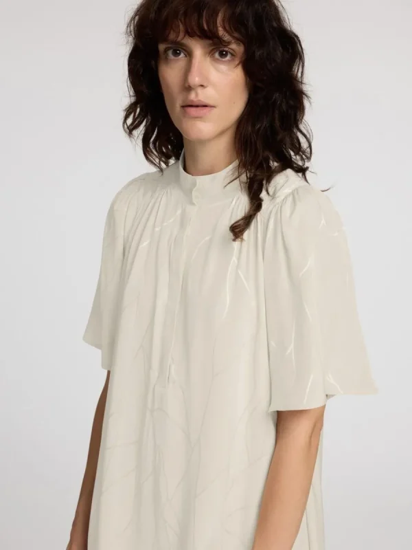 SELECTED TRYCKTA KORT KLÄNNING Beige Hot