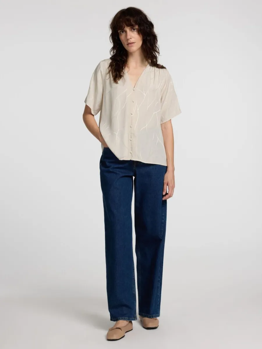 tryckta_vringad_topp_1.webp SELECTED TRYCKTA V-RINGAD TOPP Beige Discount