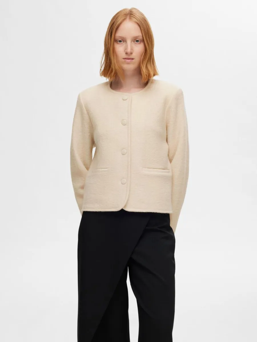 ull_stickad_kofta_0-1.webp SELECTED 100% ULL STICKAD KOFTA Beige Store