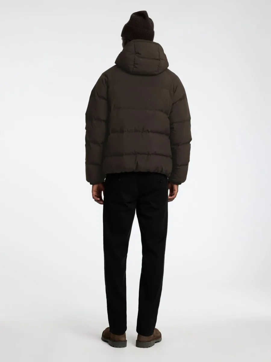 vadderad_pufferjacka_1.webp SELECTED VADDERAD PUFFERJACKA Brown Fashion
