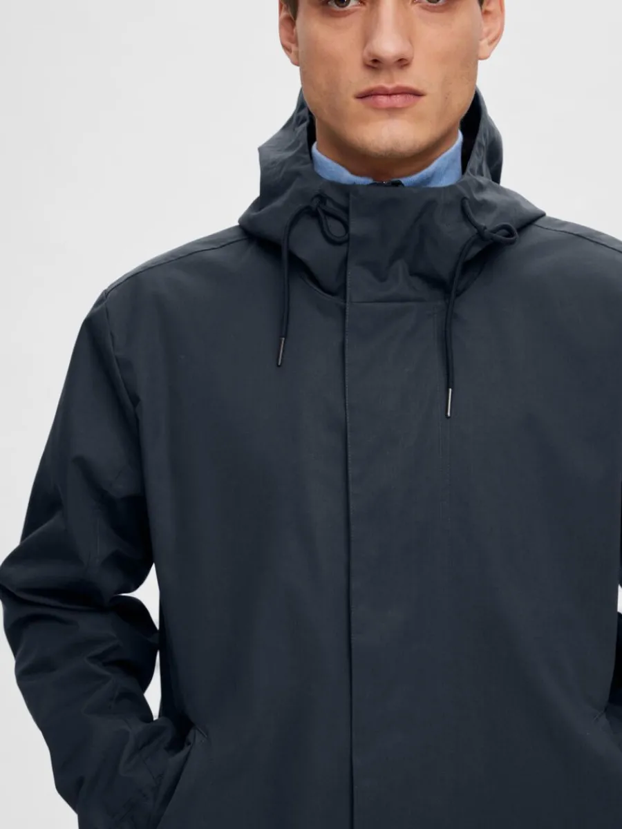 vattenavvisande_parkas_5.webp SELECTED VATTENAVVISANDE PARKAS Blue Clearance