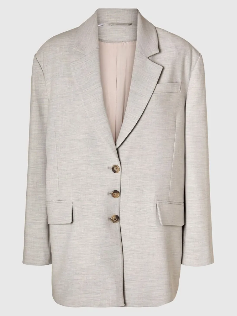 verdimensionerad_kavaj_5.webp SELECTED ÖVERDIMENSIONERAD KAVAJ Beige Sale
