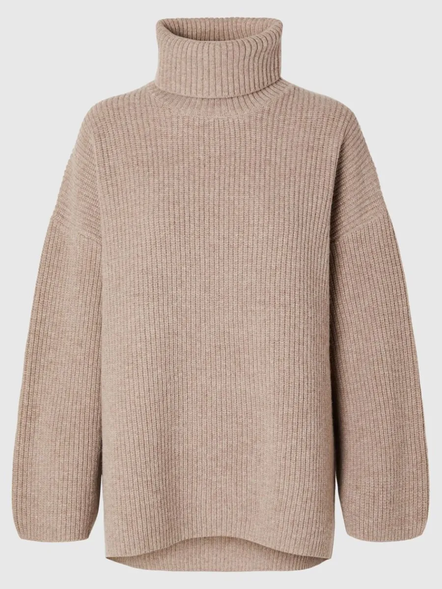verdimensionerad_polokrag_5.webp SELECTED ÖVERDIMENSIONERAD POLOKRAGE TRÖJA Brown Sale