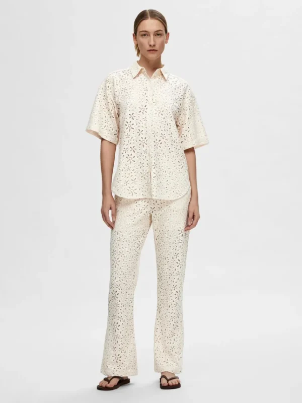 SELECTED ÖVERDIMENSIONERAD SPETS SKJORTA Beige Fashion