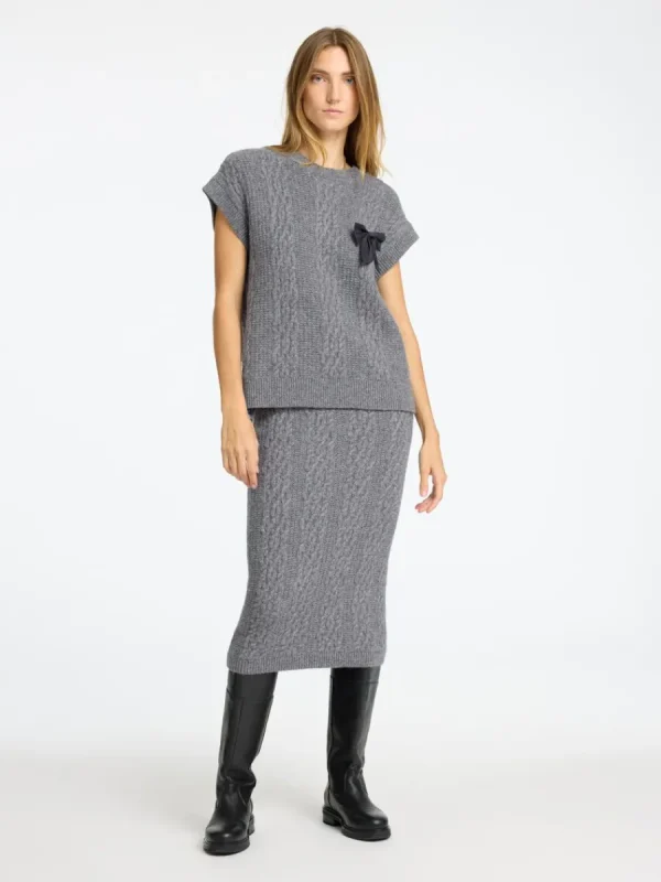 SELECTED ÖVERDIMENSIONERAD STICKAD VÄST Grey New
