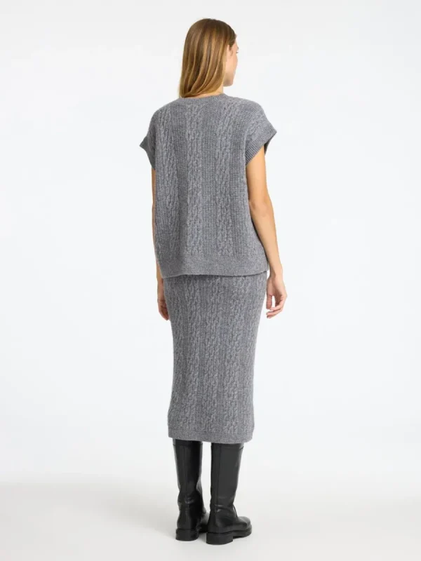 SELECTED ÖVERDIMENSIONERAD STICKAD VÄST Grey New