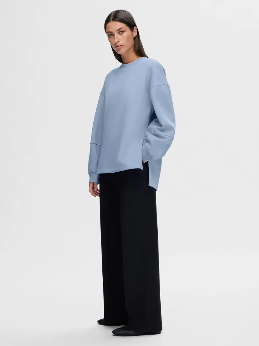 verdimensionerad_sweatshi_1.webp SELECTED ÖVERDIMENSIONERAD SWEATSHIRT Blue Best Sale