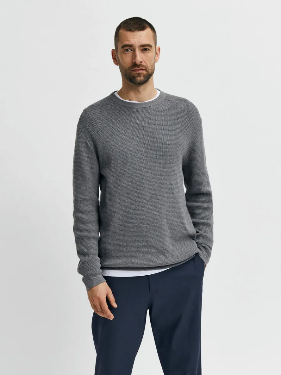 vffelstickning_trja_0.webp SELECTED VÅFFELSTICKNING TRÖJA Grey Store
