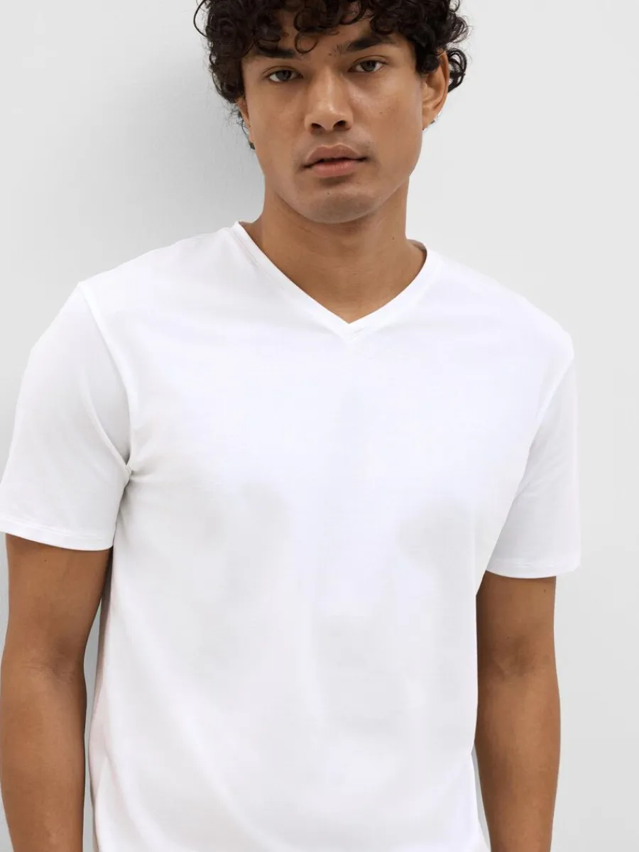 vringning_tshirt_2-3.webp SELECTED V-RINGNING T-SHIRT White Discount
